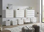 COMO bearLM 03072024 Gesamtaufnahme Nakas+Kommoden Weiß silber